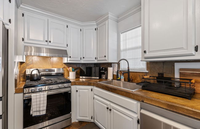 Spacious Lakefront View With Hot Tub and Pool NH - Photo 20