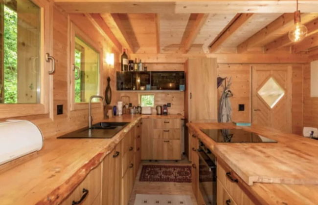 Chalet in Rossiniere Near Glacier & Lake - Foto 14