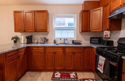 New 4 Apts-198-3 Bed Apt 1st Floor & 3 Bed Apt 2nd Floor - 1 Bed Studio Apt Ground Floor & 1 Bed Studio Apt Ground Floor near Penn Station EWR Newark NJ Airport Hospital Manhattan NYC - Foto 46