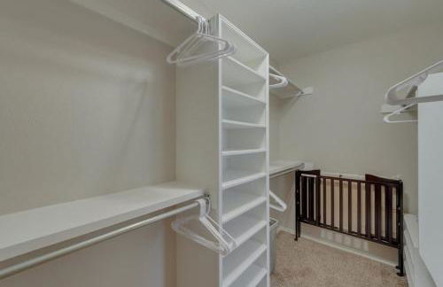 Best of Richardson - 5BD-3BA with Pool, Patio, BBQ - Foto 20