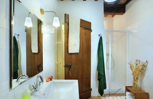 Luxury Stay With Garden - Photo 17