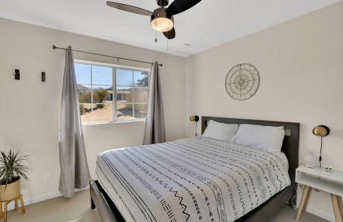 3Br 2Bth, 10 min to JTNP, EV Charger, Zen Garden - Foto 23