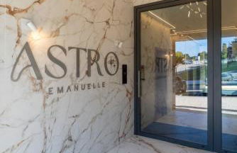 Sleek & Modern Flat w/ Private Garage by HostWise - Photo 40