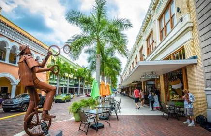 Spacious 1-Bedroom near Downtown Fort Myers - Foto 10