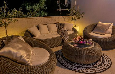 Uniquely designed Villa Ivana with outdoor Jacuzzi nearby the pebble Banje beach at the Island of Solta - Photo 59