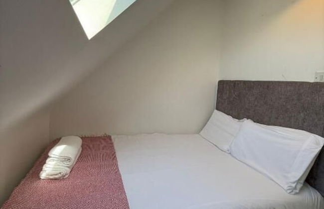 Newcastle Townhouse - Photo 3