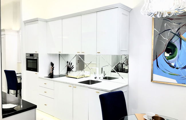 MONDRIAN Luxury Suites & Apartments Old Town Market Square - Photo 60