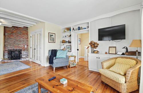 The 1850 House by Leavetown Vacations - Foto 16