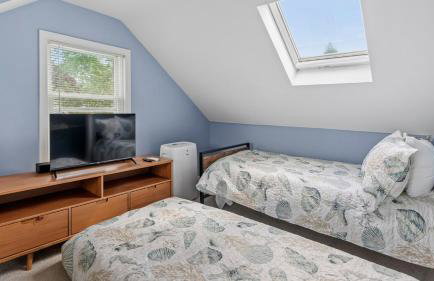 Newport Beach House with Huge Yard - Foto 13