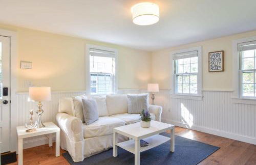 Pristine Multi-Family Home w Barn Game Room - Foto 27