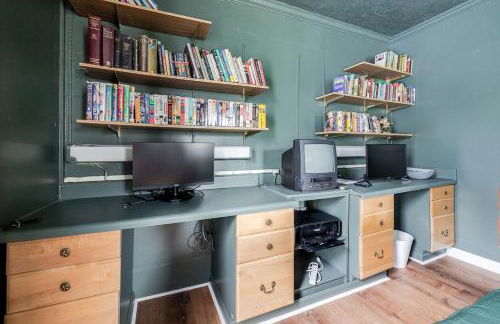 2 Houses 20 Mins to Beach - Sleeps 16 - Foto 29