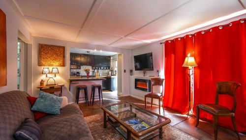 Serene mountain getaway, Hot Tub, Sauna, Lake View, Swim, Fish, Hiking, EV plugin - Foto 2