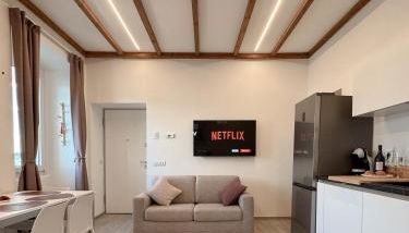 Belvedere 237A Lakeview Luxury Apartment - Foto 3