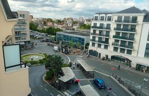 T3 en face de la gare, Terrasse-Rooftop, Parking - Foto 5