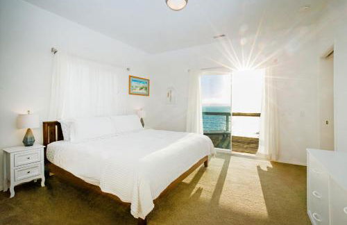 Exquisite Oceanview! by OceanviewHotTubs Oceanfront! Shelter Cove, CA Tesla EV station - Foto 3