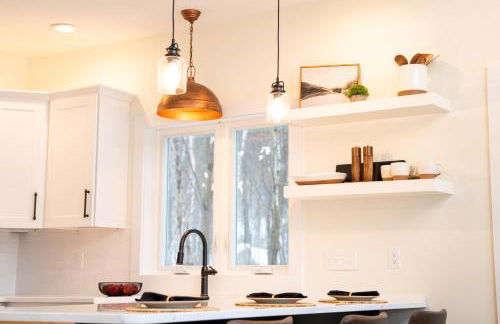 '"Luxury Mountain Getaway'" Sauna, Hot Tub, Massage Chair, Pool Table - Photo 71