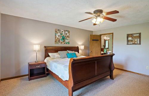 Tranquil Family Home with Yard, 14 Mi to Springfield - Foto 13