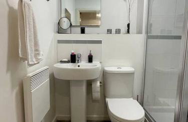 Cityfront Modern Apt Near City Centre/Etihad, Free Parking - Foto 4