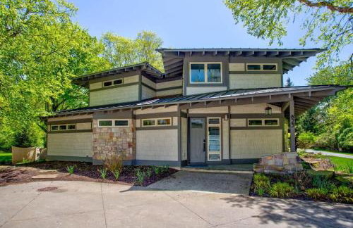 Beautiful Lakescape-4 BR Home with Heated Pool & Rec Space-Family Friendly - Foto 3