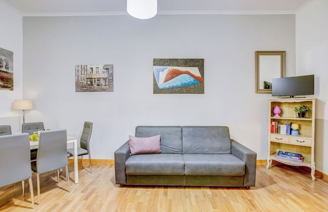 Colosseo Families and Groups 2BDR | Home and More - Photo 15