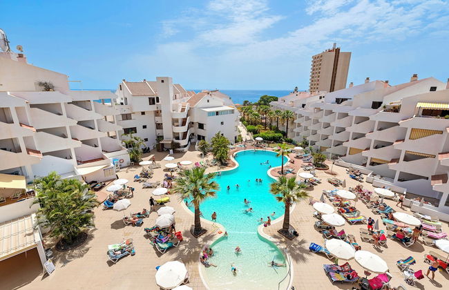 Paloma Beach Apartments - Photo 1