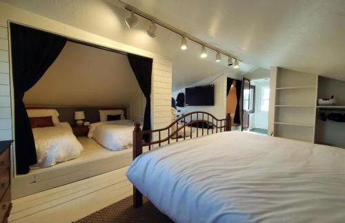 127 Hwy 71 Main House - Photo 40