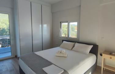 Evilenia Luxury Apartments - Photo 2