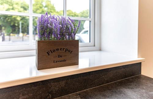 2-Bedroom Contractor Stay - Gated Parking & Fast WiFi - Photo 31