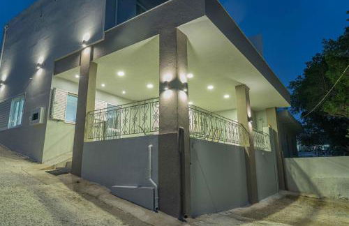 Tzortzi's Family Apartments - Photo 8