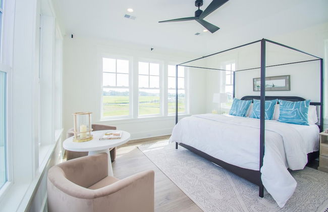 Stunning 4BR Vacation Rental With Private Pool, Spa, & Resort Club Cards - Photo 4