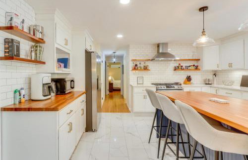 Spacious East Haddam Retreat with Private Pool! - Foto 12