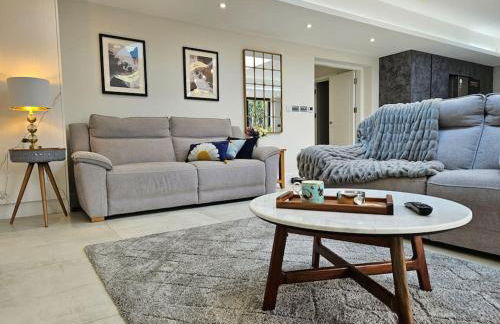 Homely 6 bed Cottage 30 mins to Heathrow, London, Legoland, Windsor Castle - Photo 13