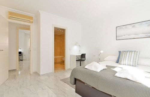 C9 Roomy Luminous 5 Bedroom in Town - Foto 13