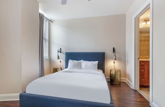 Spacious Modern Condos near French Quarter - Photo 36