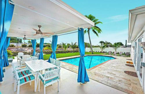 NEW Waterfront Tropic Oasis - Heated Pool, Canal, Dock, Air Hockey - Foto 2