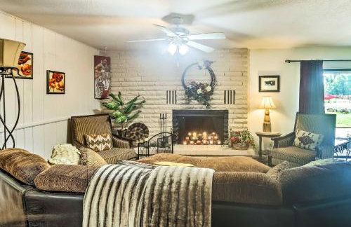 Patio and Yard Dtwn Cottonwood Home! - Foto 8