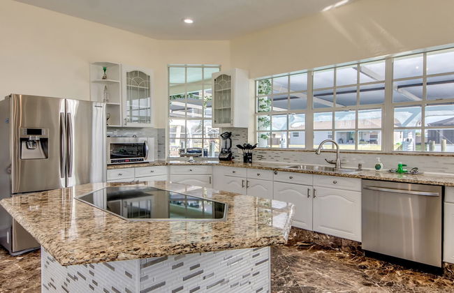 Golden Globe - Luxury on the Canal With Pool spa - Foto 50