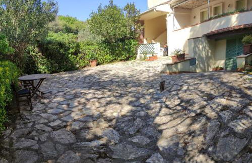 Bilocale a due passi dal mare immerso nel verde - Foto 25