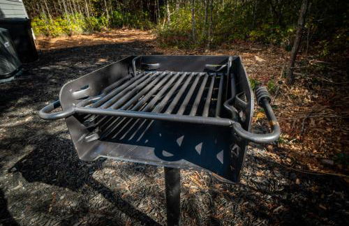 Par-Tee Haus I- Game Room & Hot Tub-Walk to Helen - Foto 64