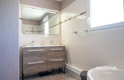 "Les Lièvres" House Air-conditioned Relaxation Oasis with Pool & Jacuzzi - Foto 50