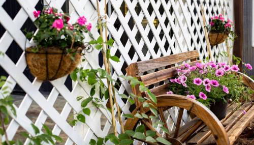 NEW - Modern Rustic Retreat Ardmore Chalet - Photo 2