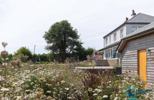 Ultimate Coastal Luxury - 5 Bed, Spacious, Parking, Hot Tub - Foto 71