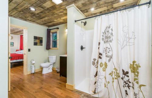 New Listing! Wine Country Retreat - 2 Bed, Hot Tub - Foto 15