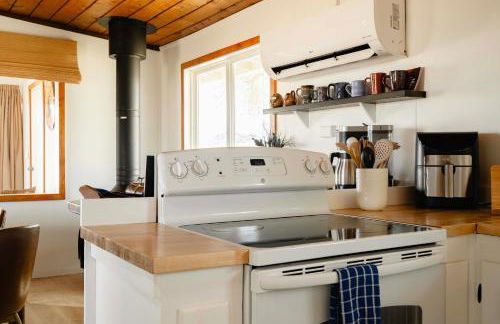 Twentynine Palms Desert Oasis with Pool and Hot Tub! - Photo 12