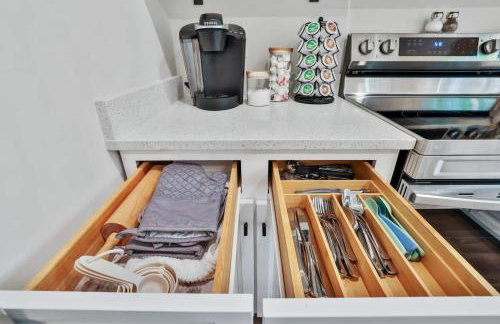 FirepitBBQHot TubKingFull KitchenSmartTVPets - Foto 10