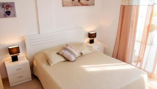 Modern apartment in Vinaròs with sea view and shared pool - Foto 3