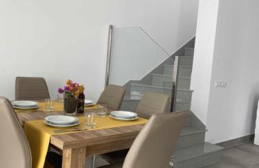 Vuelo, Villa con piscina y barbacoa para disfrutar - Foto 21