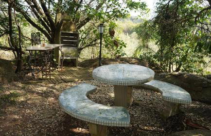 Chalé europeu com vista para natureza no interior - Foto 2