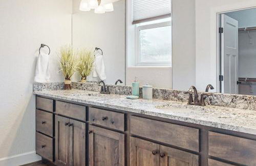 Under the Rye Sky New-Build Home Near Trails! - Foto 16