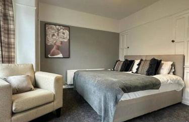 Spacious 4Bedroom House in Warrington - Sleeps 8 - Foto 12